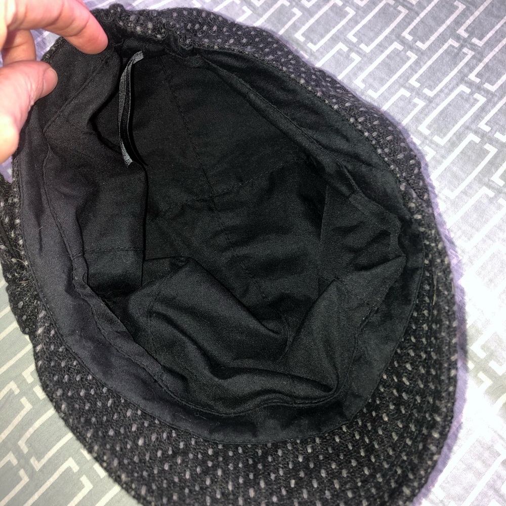 Cloche hat - Picture 3 of 5
